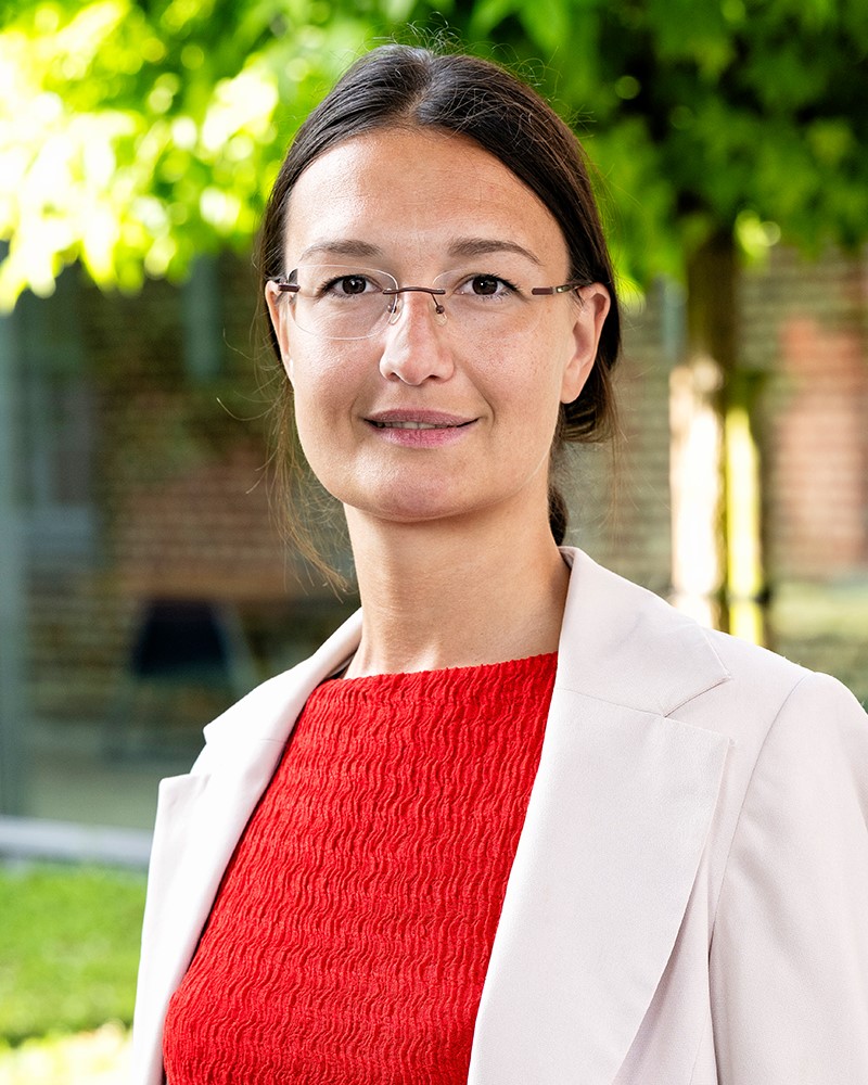 Communications Manager: Stephanie de Zeeuw
